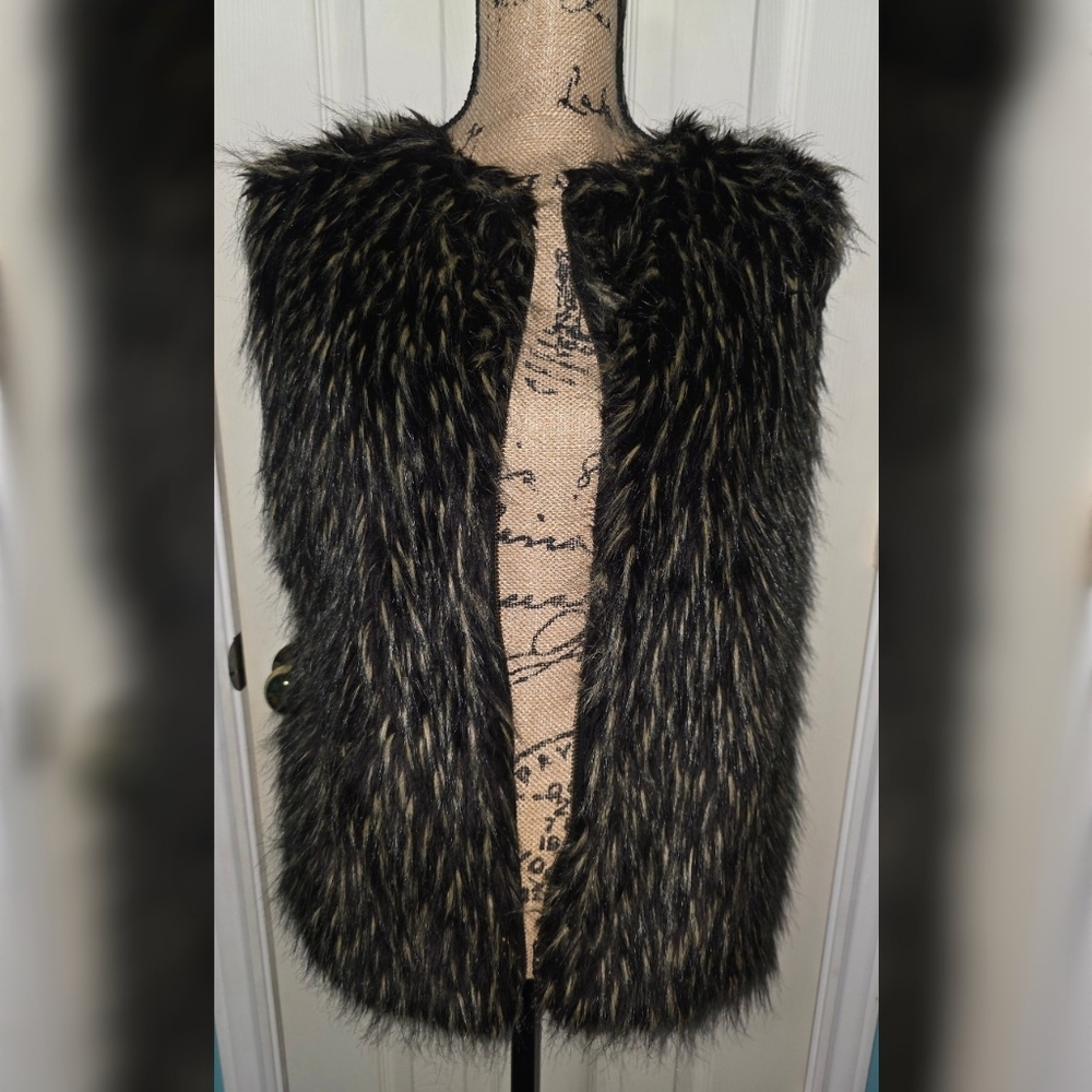 KITIKIT XL Faux Fur Vest | Black Ribbed Knit Back | Boho Grunge Y2K Top - Picture 1 of 3